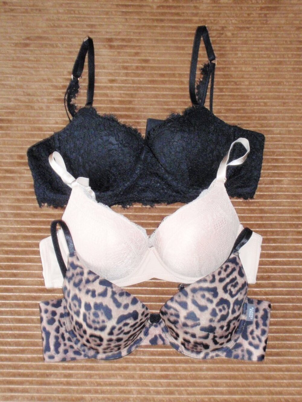 Lot of 3 36B Bras Vince Camuto Aerie Rachel Zoe Tan Leopard Lace Smooth Lined